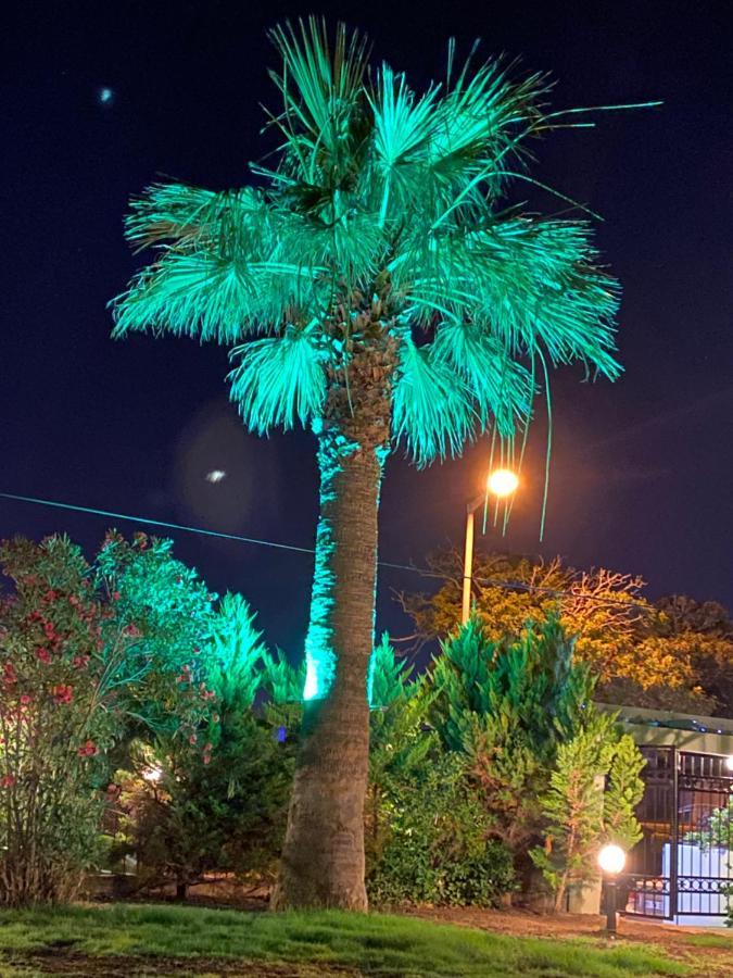 Çeşme Maviev Otel מראה חיצוני תמונה