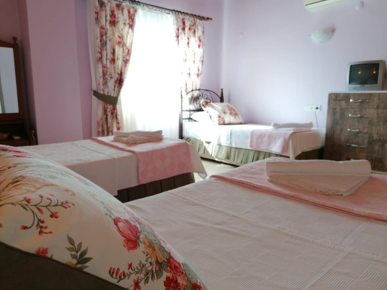 Çeşme Maviev Otel חדר תמונה